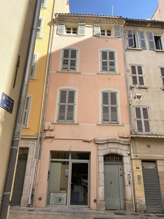 Immeuble TOULON (83000) AGENCE INS