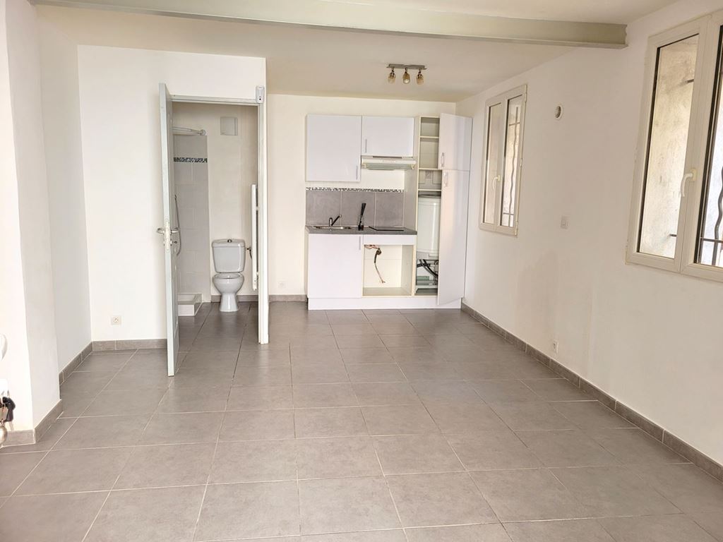 Appartement T1 LE BEAUSSET (83330) AGENCE INS