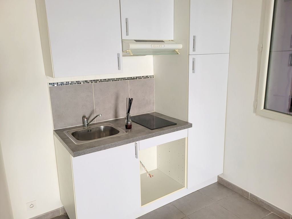 Appartement T1 LE BEAUSSET (83330) AGENCE INS